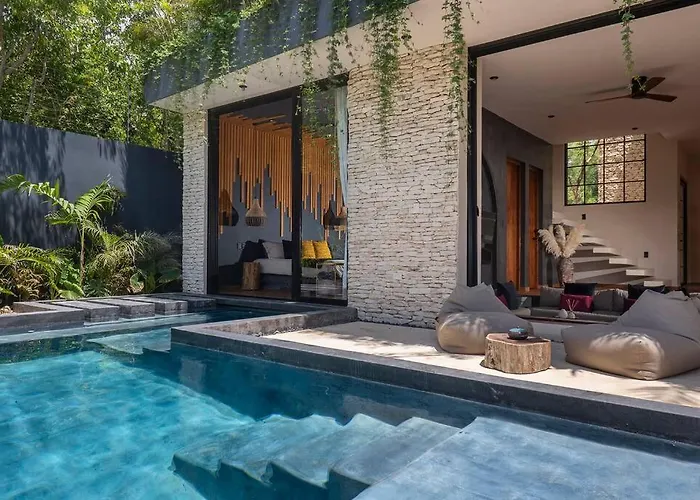 Villa Maison Siscolino 4bdrm W/ Swimup & Rooftop Pools Tulum