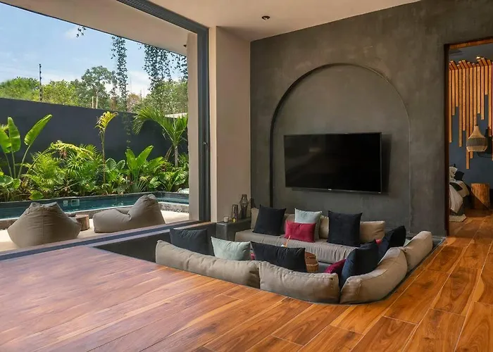 Maison Siscolino 4bdrm W/ Swimup & Rooftop Pools Villa