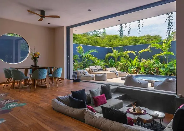 Villa Maison Siscolino 4bdrm W/ Swimup & Rooftop Pools *