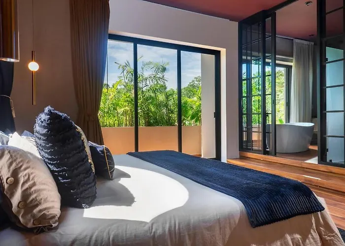 Maison Siscolino 4bdrm W/ Swimup & Rooftop Pools