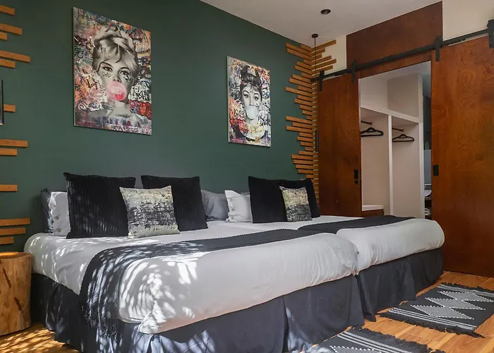 Maison Siscolino 4bdrm W/ Swimup & Rooftop Pools Tulum