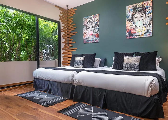 Maison Siscolino 4bdrm W/ Swimup & Rooftop Pools Villa *